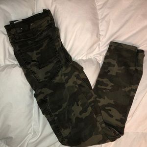 American Eagle Camo Jeans